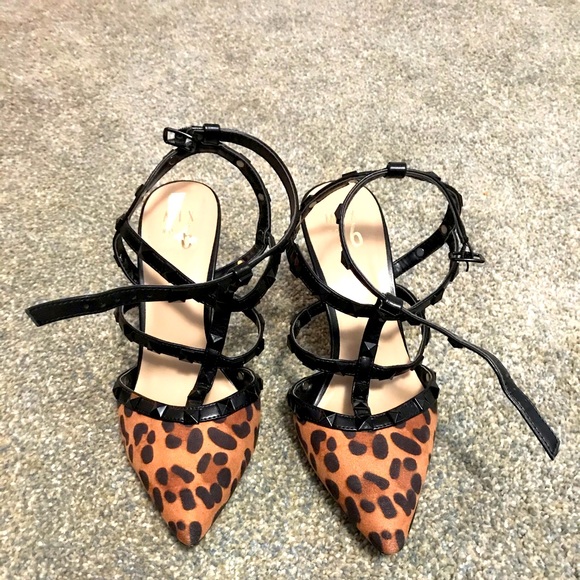Mix No. 6 Shoes - Mix 6 Leopard Black Studded Heels Sz 8.5